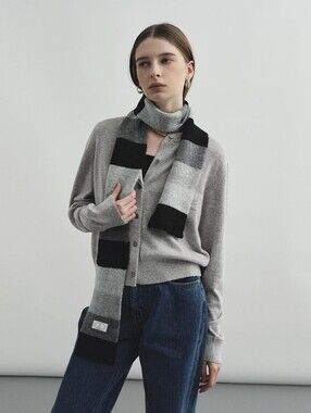 Unisex Light Black & Gray Stripe Scarf